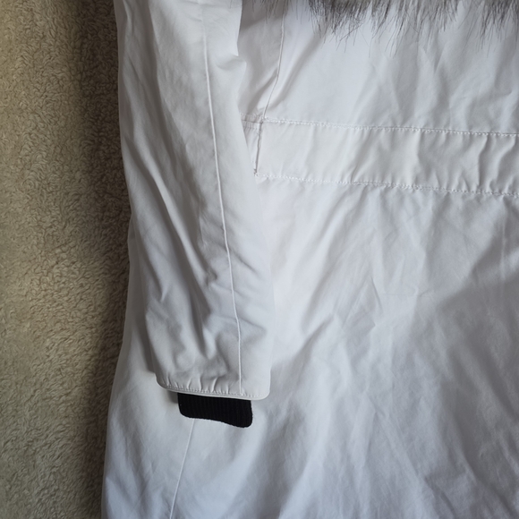 Women's White Quilted Jacket - Picture 7 of 7